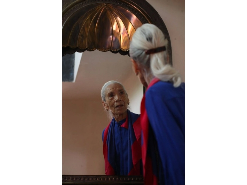 La bailarina cumplirá 90 años el 9 de octubre, y tras décadas de trayectoria en el mundo de la danza, concluye: "con pasión se puede lograr todo en la vida". Foto Yazmín Ortega Cortés

