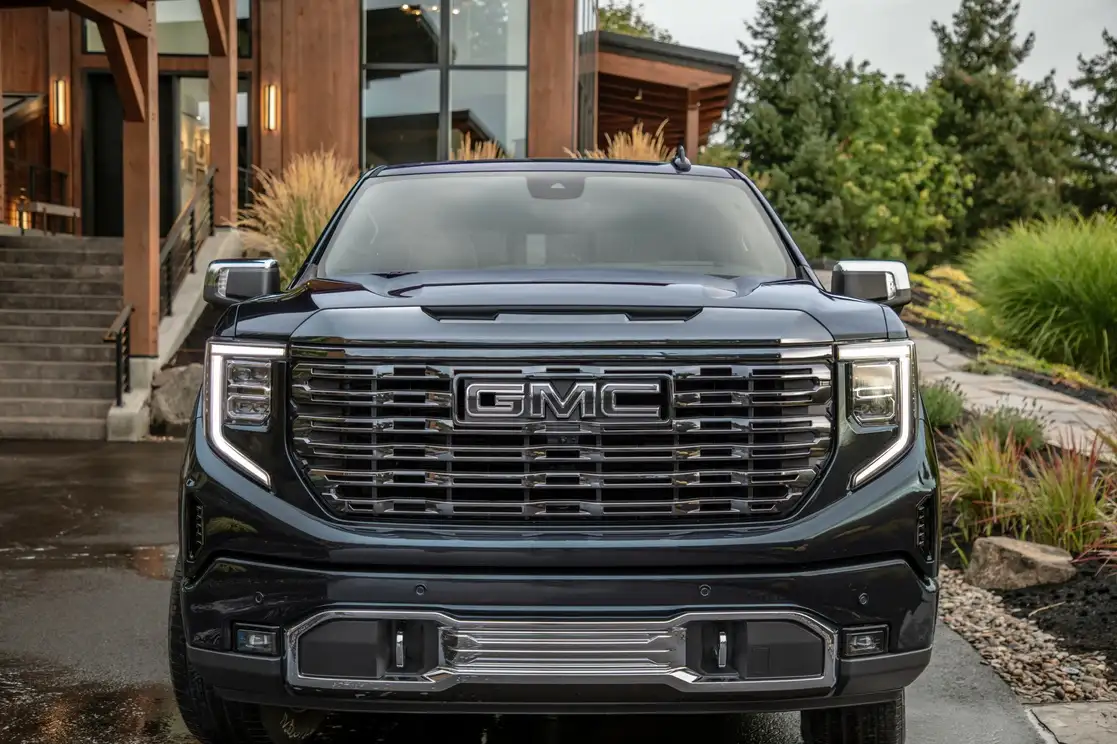 La pickup Sierra 2022 se presentó en las versiones Denali Ultimate y AT4X. Foto Cortesía GMC