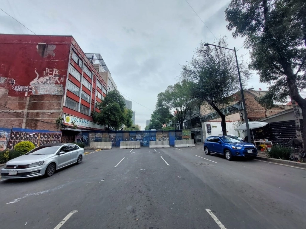 La Secretaría de Gobernación fue tapiada a dos días de que se conmemoren 10 años de la desaparición de los 43 normalistas de Ayotzinapa, el 24 de septiembre de 2024. Foto Jorge Ángel Pablo García