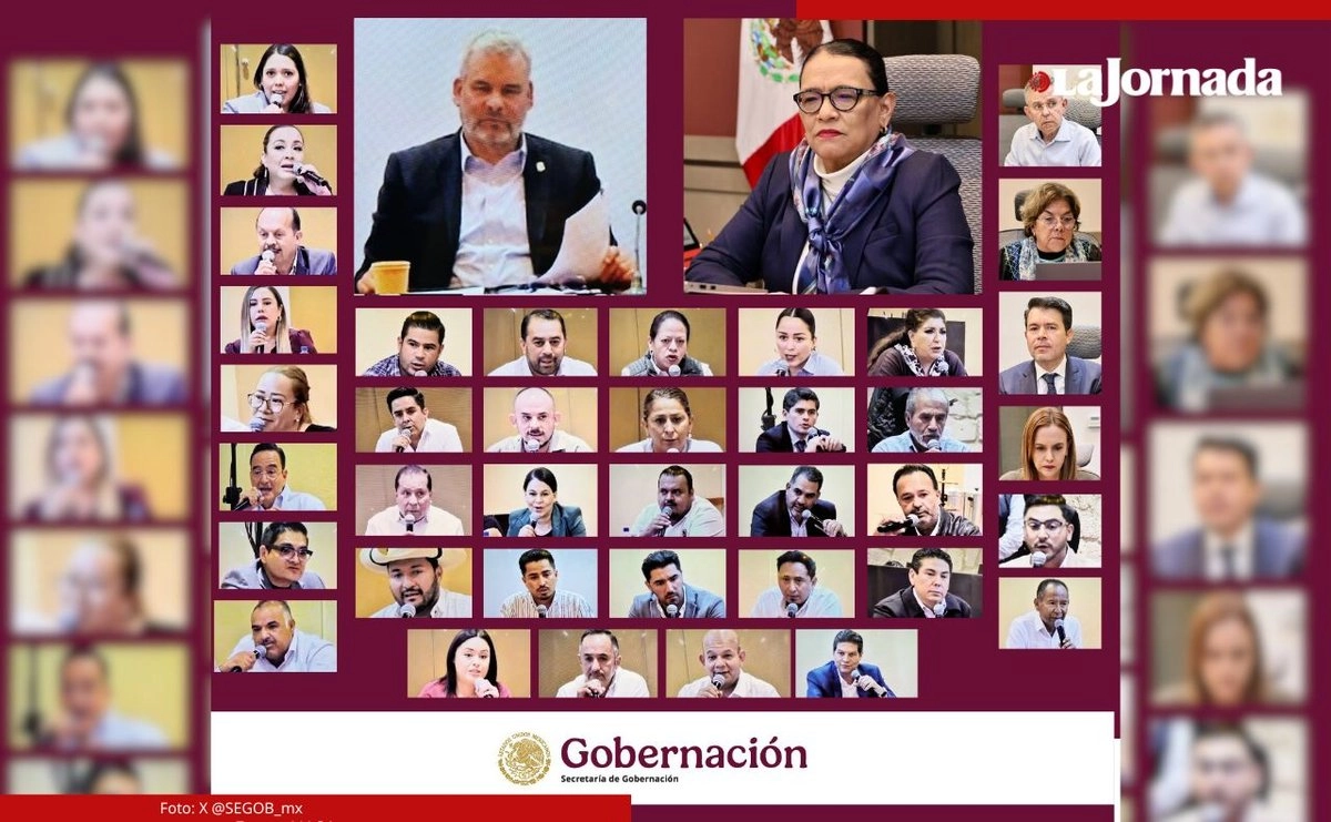 El gobernador acudió esta mañana a la sede de la Secretaría de Gobernación luego de asistir a la reunión diaria de seguridad en Palacio Nacional. En tanto, los alcaldes se unieron al encuentro de manera visual por medio de una videoconferencia. Foto