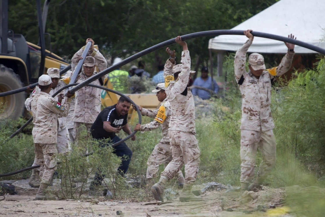 El mandatario priísta añadió que “la Universidad Autónoma de Coahuila realiza estudios geofísicos en conjunto con expertos de la empresa Mimosa, con el fin de recabar datos y tomar decisiones. Foto 'La Jornada'