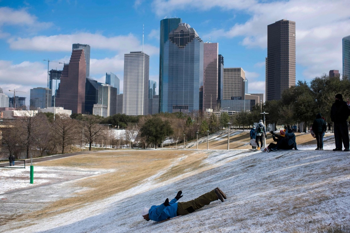 Aspectos de las nevadas en Texas. Foto Afp