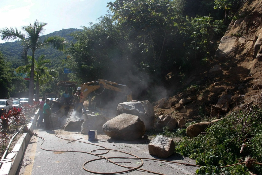 Afectaciones en Acapulco Guerrero por el sismo del martes pasado. Foto Cuartoscuro