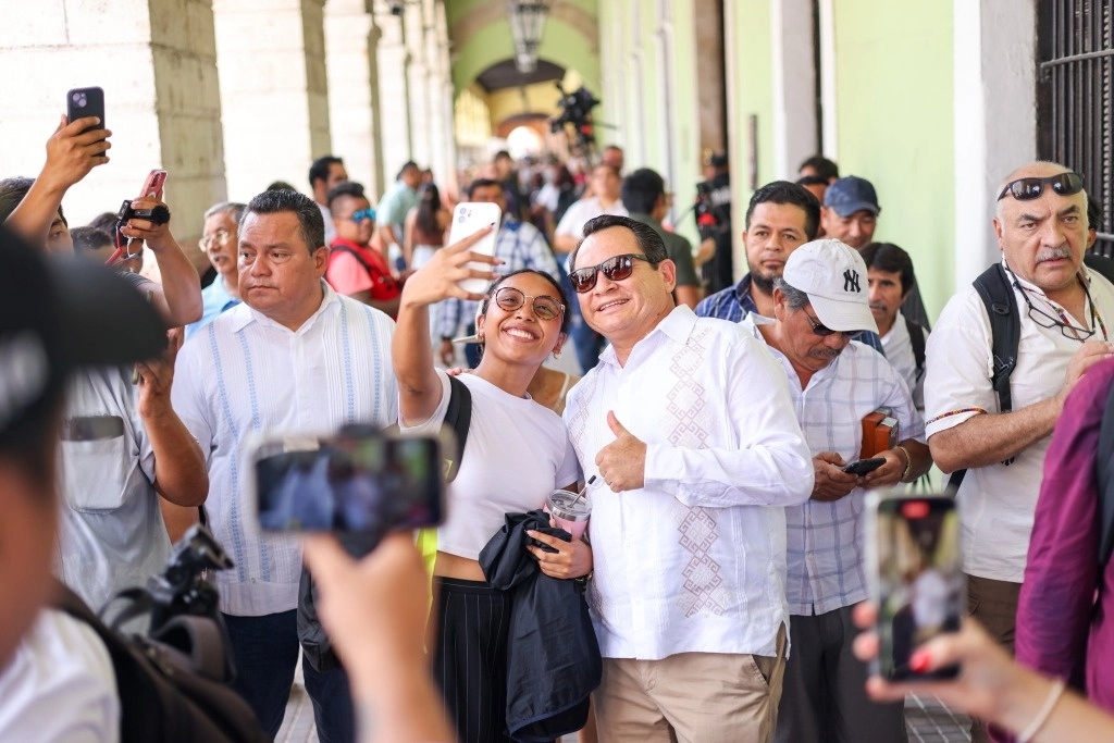 El gobernador electo de Yucatán, de extracción morenista, Joaquín "Huacho" Díaz Mena realizará una gira de agradecimiento. Foto @huachodiazmena