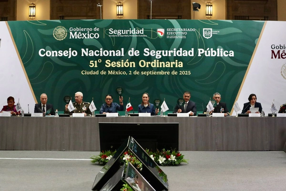 La presidenta, Claudia Sheinbaum, encabeza la 51 sesión ordinaria del Consejo Nacional de Seguridad, en Palacio Nacional, Ciudad de México, el 2 de septiembre de 2025. 