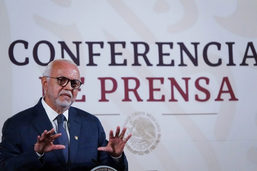 Miguel Ángel Navarro Quintero, gobernador de Nayarit, durante la conferencia matutina en la que se abordó el tema del programa IMSS-Bienestar. Foto Cuartoscuro 