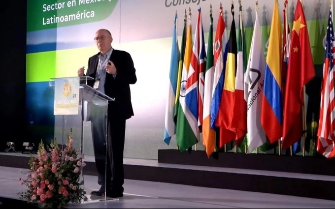 Inaugura el titular de Sader, Julio Berdegué la 21° edición del Foro Global Agroalimentario del Consejo Nacional Agropecuario. Foto tomada de la cuenta de X @Agricultura_mex
