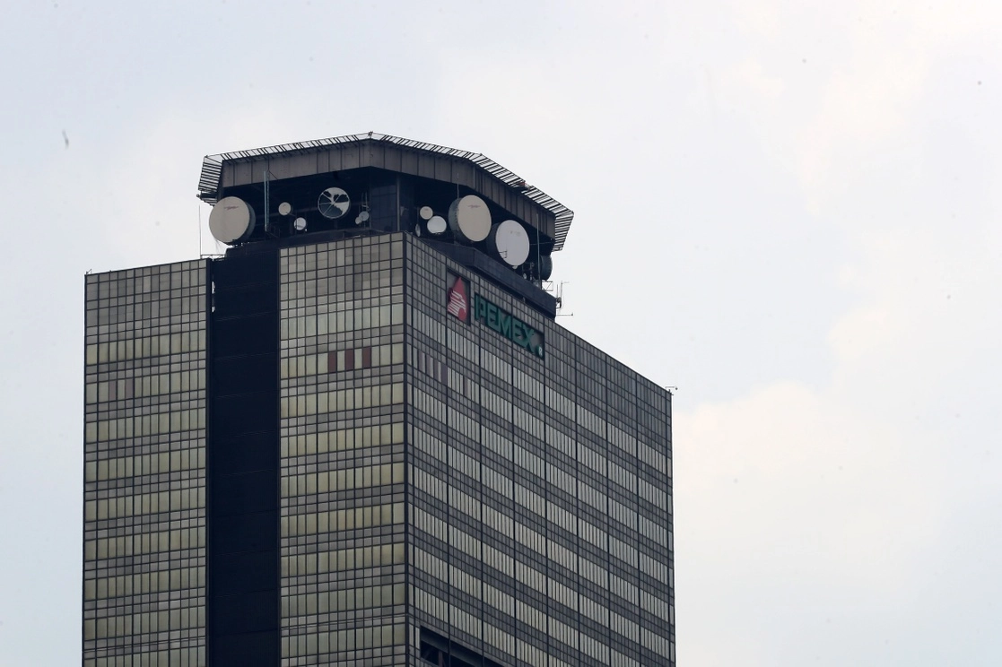 El gobierno de México continuará buscando estrategias para apoyar las finanzas de Pemex, dijo el subsecretario de Hacienda, Gabriel Yorio. Foto Roberto García Ortiz / Archivo