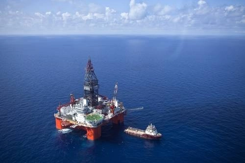 Plataforma de exploración en el Golfo de México, con capacidad de perforación profunda y semiprofunda. Foto José Carlo González / Archivo