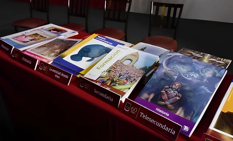 Aseguraron que habrá presupuesto para la impresión en los talleres gráficos públicos y para las contrataciones que sean necesarias en empresas editoriales o imprentas particulares. Foto Cristina Rodríguez / Archivo