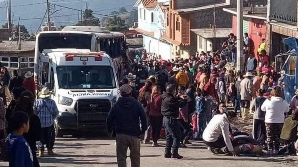 Delfina Gómez indicó que durante la madrugada de este lunes  se llevó a cabo el traslado de algunos pacientes guanajuatenses que se mantenían hospitalizados en la entidad. Foto La Jornada Edomex / archivo