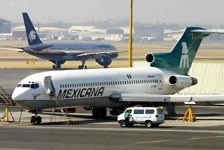 La Aerolínea del Estado Mexicano iniciará labores con labores con 10 aviones Boeing 737-800. Foto Alfredo Domínguez / Archivo