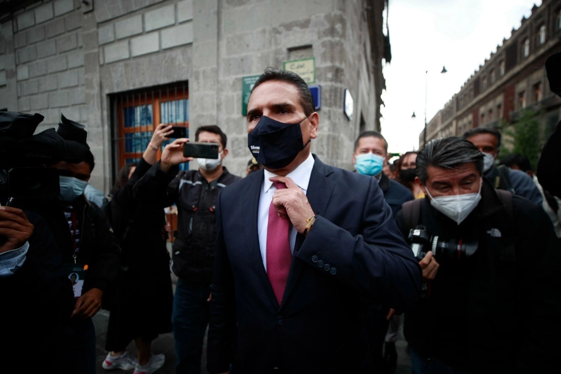 La Secretaría de la Contraloría del Gobierno de Michoacán presentó cuatro denuncias penales contra exfuncionarios del gobierno encabezado por Silvano Aureoles, por mal manejo del gasto público. Foto Alfredo Domínguez / Archivo 