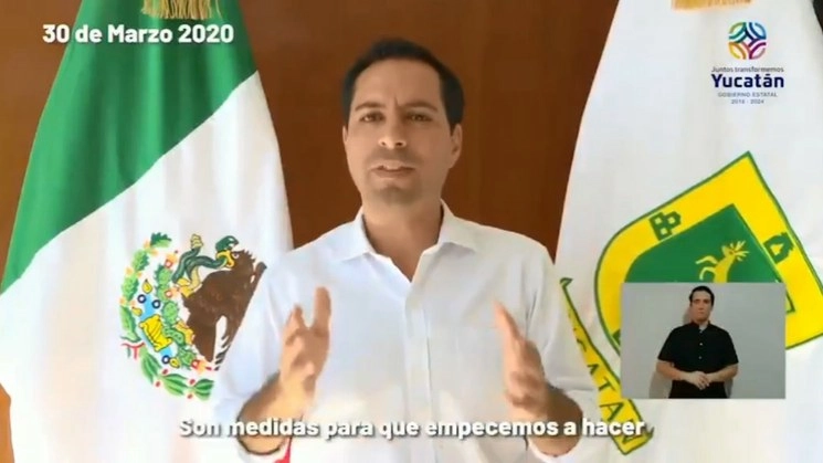 El gobernador de Yucatán, Mauricio Vila, anuncia medidas para enfrentar la contingencia por la pandemia de coronavirus. Imagen tomada de la transmisión en redes sociales