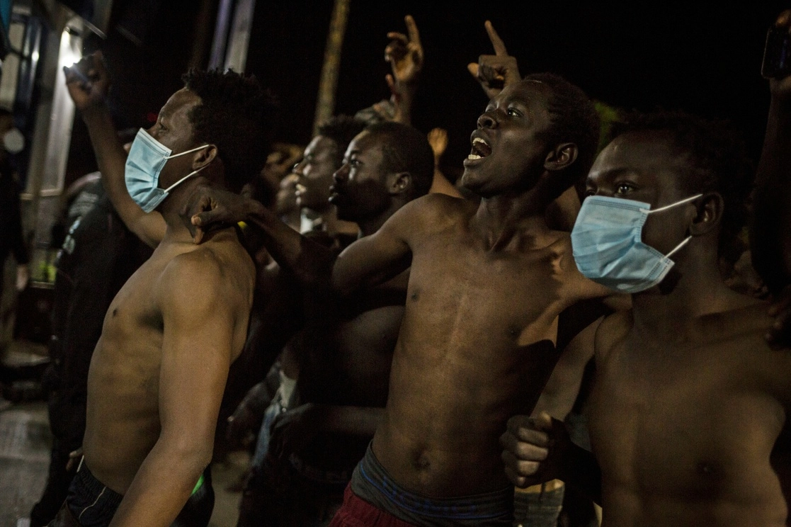 Migrantes africanos en Melilla. Foto Ap