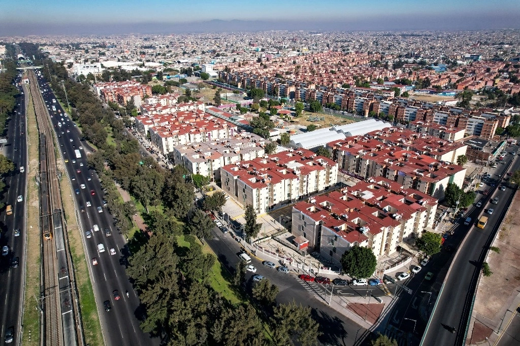 A su vez, María del Rocio Mejía , directora general de Vivienda para el Bienestar dijo que esta dependencia prepara ya las acciones para la firma de contratos tanto para vivienda en propiedad como para vivienda en renta. Foto Cuartoscuro/ Archivo 