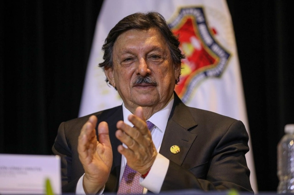 El líder del Sindicato Minero, Napoleón Gómez Urrutia, durante la XLIII Convención General Ordinaria. Foto Pablo Ramos