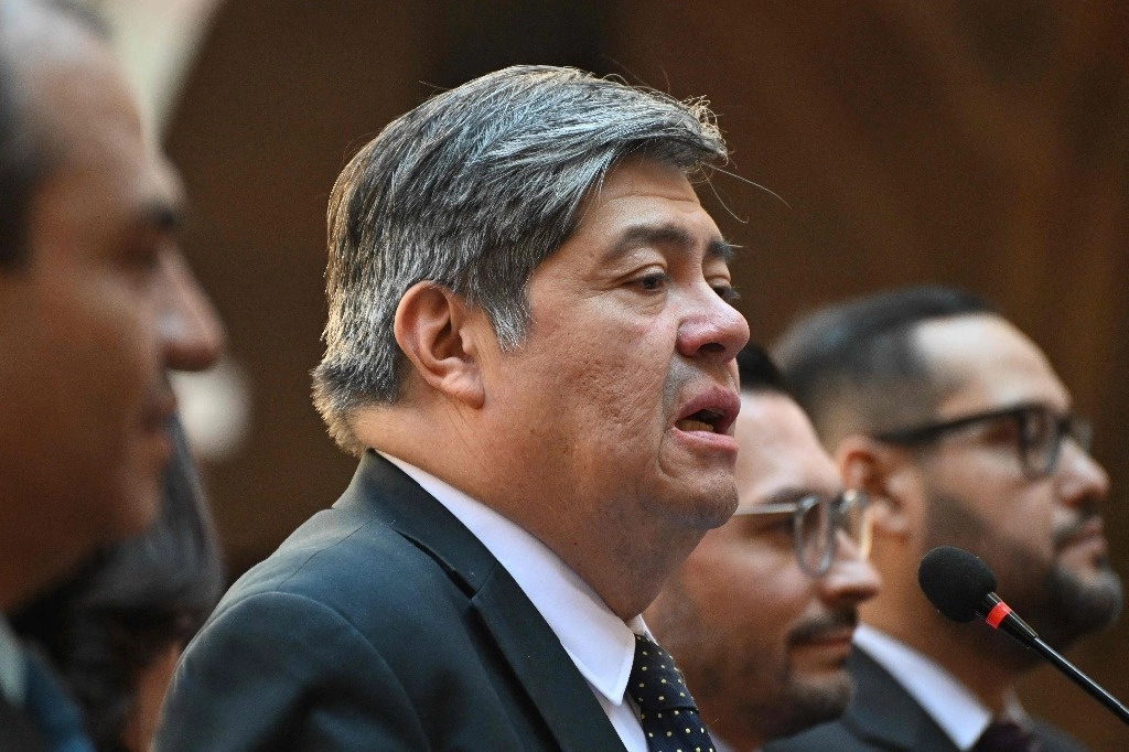 El Ministro del Interior de Guatemala, Francisco Jiménez, habla durante una conferencia de prensa en la sede del Ministerio en la Ciudad de Guatemala, el 7 de febrero de 2024. Foto Afp