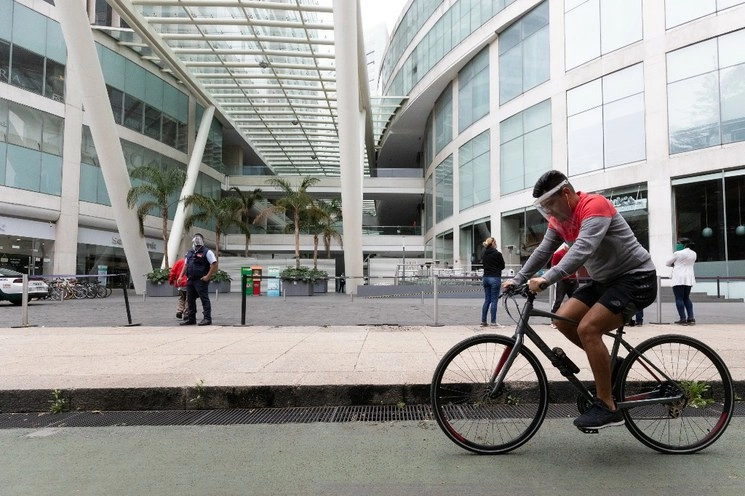 Organismos se quejaron en algunos estados se aplica "mano dura" en las medidas para evitar contagios de Covid-19. Foto Pablo Ramos
