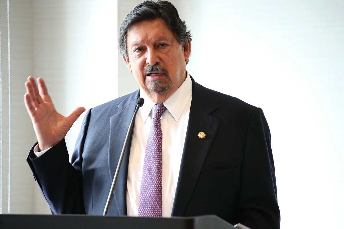 Napoleón Gómez Urrutia, líder nacional del sindicato minero y senador de Morena. Foto María Luisa Severiano