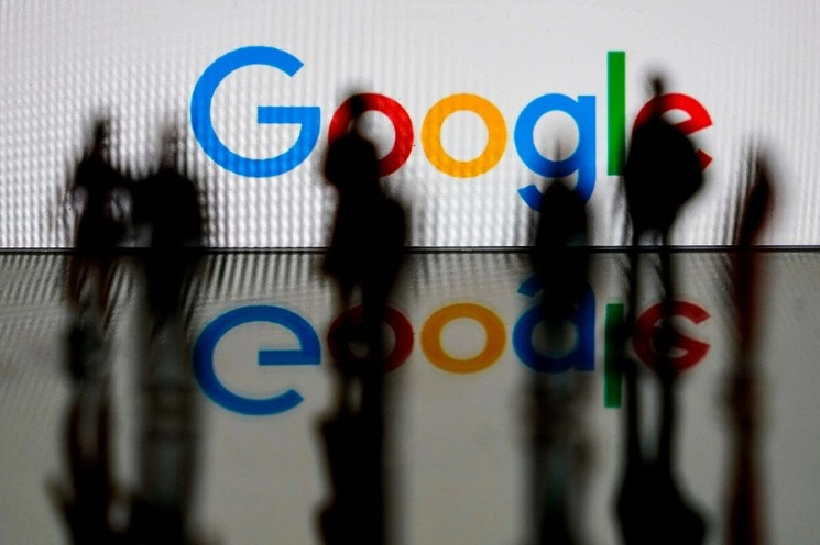 El logotipo de Google de la empresa multinacional estadounidense de tecnología y servicios relacionados con Internet. Foto AFP
