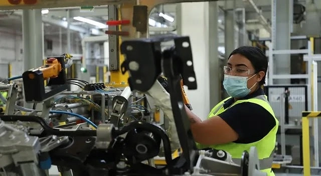 De acuerdo con el IMSS, al noveno mes del año se registraron 360 mil 674 trabajadores asegurados en la entidad

Aguascalientes aportó el 12.6 por ciento de los empleos en la región y el 3.0 por ciento del total nacional. Foto cortesía