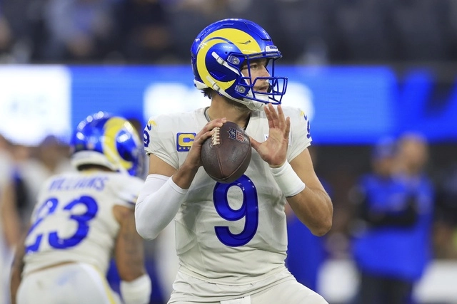 Stafford fue el protagonista al lanzar 279 yardas con sus receptores Cooper Kupp y Demarcus Robinson. Foto Ap