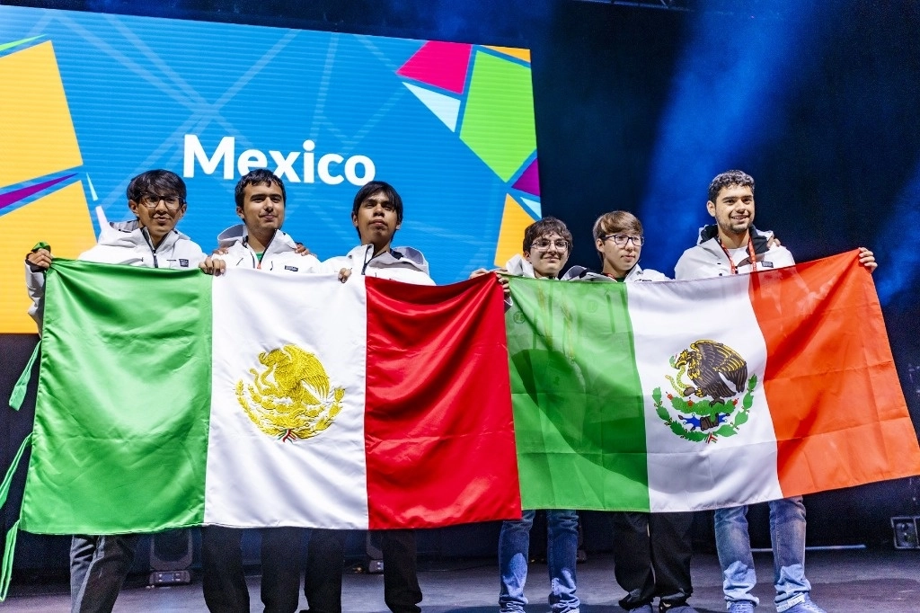 El equipo mexicano ganó cinco preseas en la edición 65 de la Olimpiada Internacional de Matemáticas que se realizó en Bath, Reino Unido. Foto IMO 2024