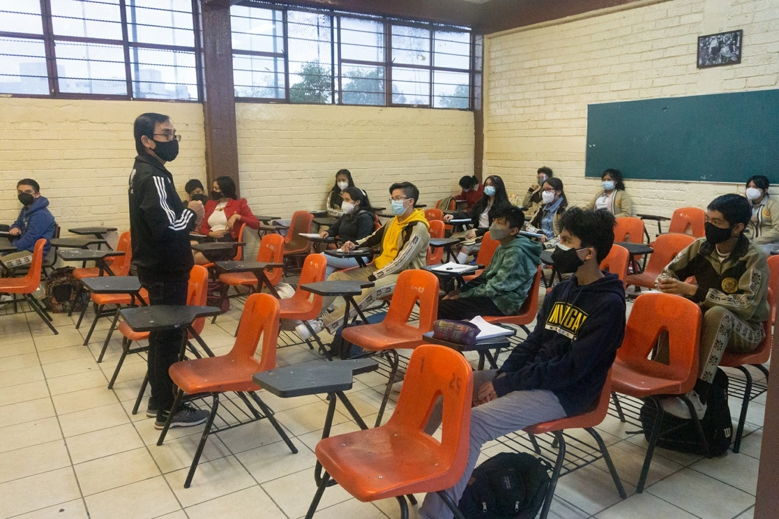 Maestros y directores aseguran que más de 70 por ciento de la matrícula no se ha presentado a clases. Foto Pablo Ramos