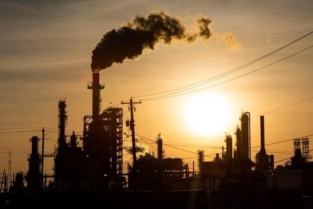 Planta de refinación LyondellBasell-Houston, en Texas. Foto Afp/ archivo