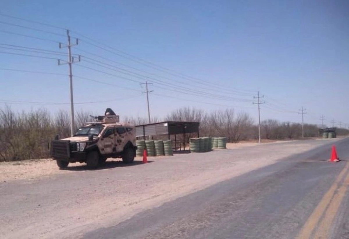 Elementos del Ejército Mexicano fueron agredidos por un comando armado durante un patrullaje de supervisión en el municipio de Hidalgo, Coahuila. Foto 