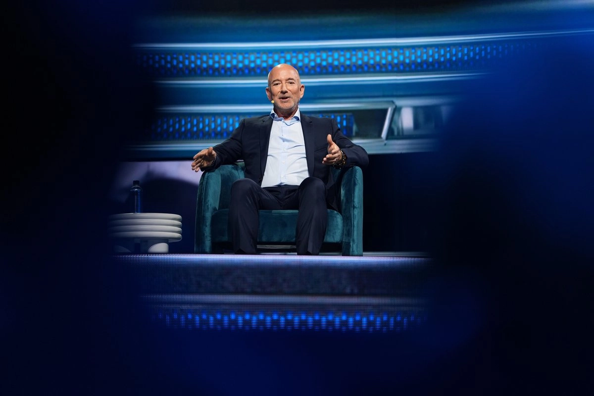 El fundador de Amazon, Jeff Bezos, durante el Foro Empresarial de Estados Unidos el 6 de noviembre de 2025 en Miami, Florida. Foto 