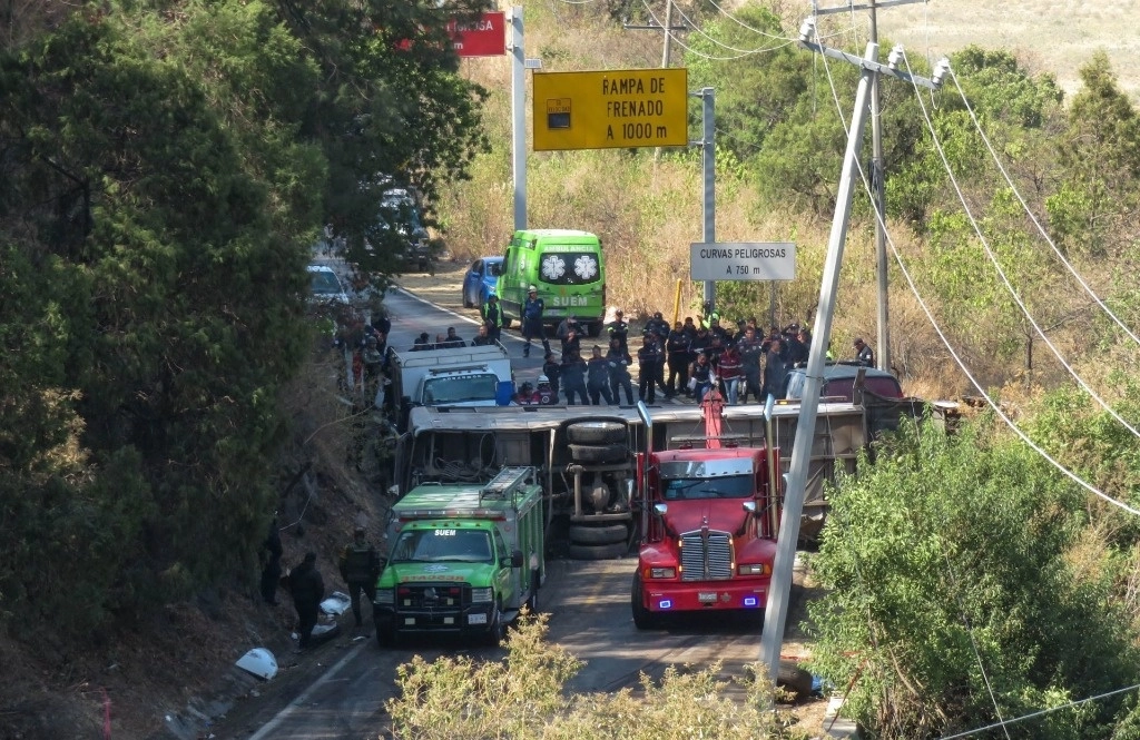 El gobernador de Guanajuato, Diego Sinhue Rodriguez, lamentó el deceso de más de una docena de personas en el accidente automovilístico ocurrido la mañana de este domingo 28 de abril de 2024 en el Estado de México. Foto Cuartoscuro