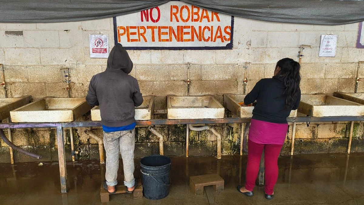 En julio pasado la FGE de Guanajuato intervino el Rancho El Ramillete, en el municipio de Dolores Hidalgo, donde localizó a unas 700 personas de Guerrero, Chiapas, Oaxaca y Veracruz en condiciones de vulnerabilidad y que laboraban para la empresa Agroverdi. Foto 