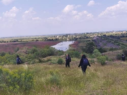 El cerro del Conejo, área en que se localizó la fosa clandestina con los restos de 15 personas en el municipio de Irapuato. Foto cortesía Sembrando Comunidad