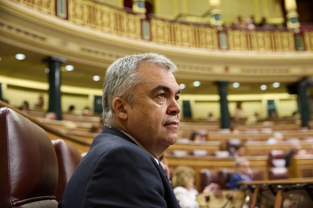 El secretario de Organización del PSOE, Santos Cerdán, durante una sesión plenaria en el Congreso de los Diputados, en Madrid, España, el 12 de junio de 2025.