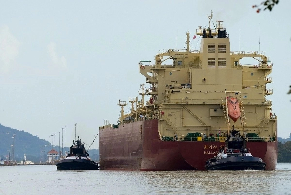 Funcionarios estadunidenses informaron la incautación de un buque petrolero frente a las costas venezolanas; según las fuentes, el operativo fue realizado por la Guardia Costera de EU. Foto 