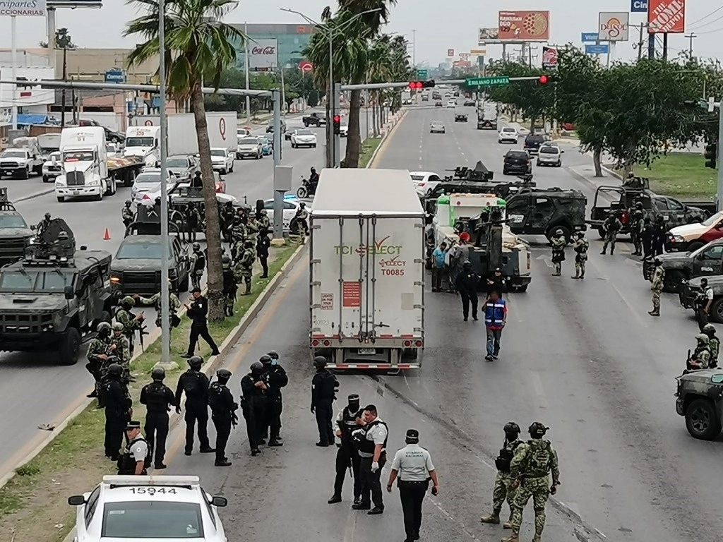 El operador descendió de la unidad y pretendió huir, sin embargo fue alcanzado y detenido en un negocio  ubicado en la calle Concordia esquina con Calle Adolfo López Mateos de la colonia La Concordia. Foto La Jornada