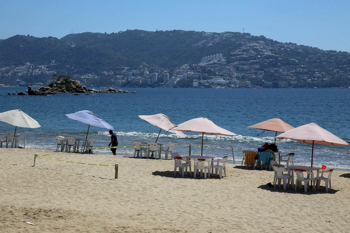 Playas de Acapulco semivacías durante la pandemia. Foto Cuartoscuro/ archivo