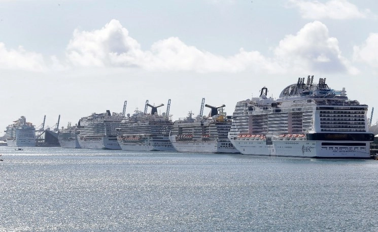 Cruceros encallados en Miami. Foto Ap