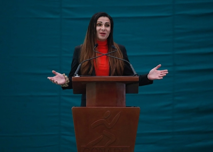 La titular de la Conade, Ana Gabriela Guevara, defendió que el deporte ha recibido un apoyo “histórico” de 782 millones de pesos en estímulos económicos. Foto Cristina Rodríguez / Archivo