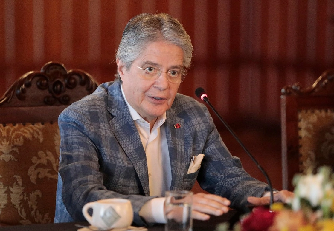 Guillermo Lasso, presidente de Ecuador, durante una reunión de gabinete el 15 de junio pasado. Foto tomada de Twitter @LassoGuillermo