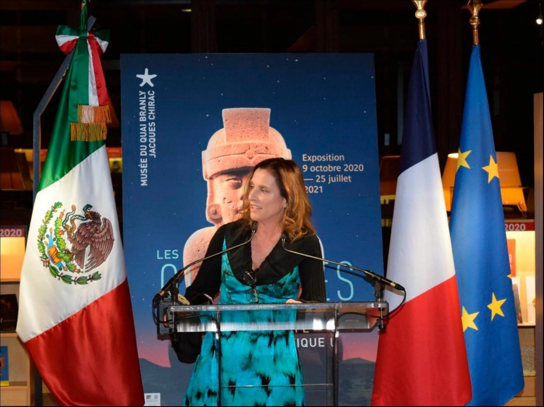El presidente Andrés Manuel López Obrador informó que su esposa Beatriz Gutiérrez Müller  “está visitando en mi representación a gobernantes y jefes de Estado de Europa para conseguir códices, piezas y objetos arqueológicos e históricos de México que serán exhibidos el próximo año con motivo del Bicentenario de nuestra Independencia”. Foto tomada del Facebook de @lopezobrador.org.mx 