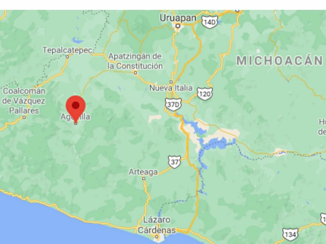 Habitantes del municipio de Aguililla se manifestaron en la carretera que conduce a Apatzingán para anunciar el resurgimiento de un grupo de autodefensas que se defenderá contra el grupo delictivo ‘Cárteles Unidos’, el 19 de enero de 2021. Imagen tomada de Google Maps