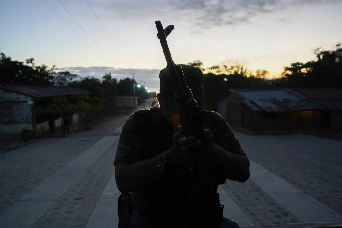 Habitantes de la comunidad indígena de Santa María Ostula han logrado mantener el bienestar social con ayuda de grupos de autodefensa y guardias comunitarias. Foto Cuartoscuro / Archivo