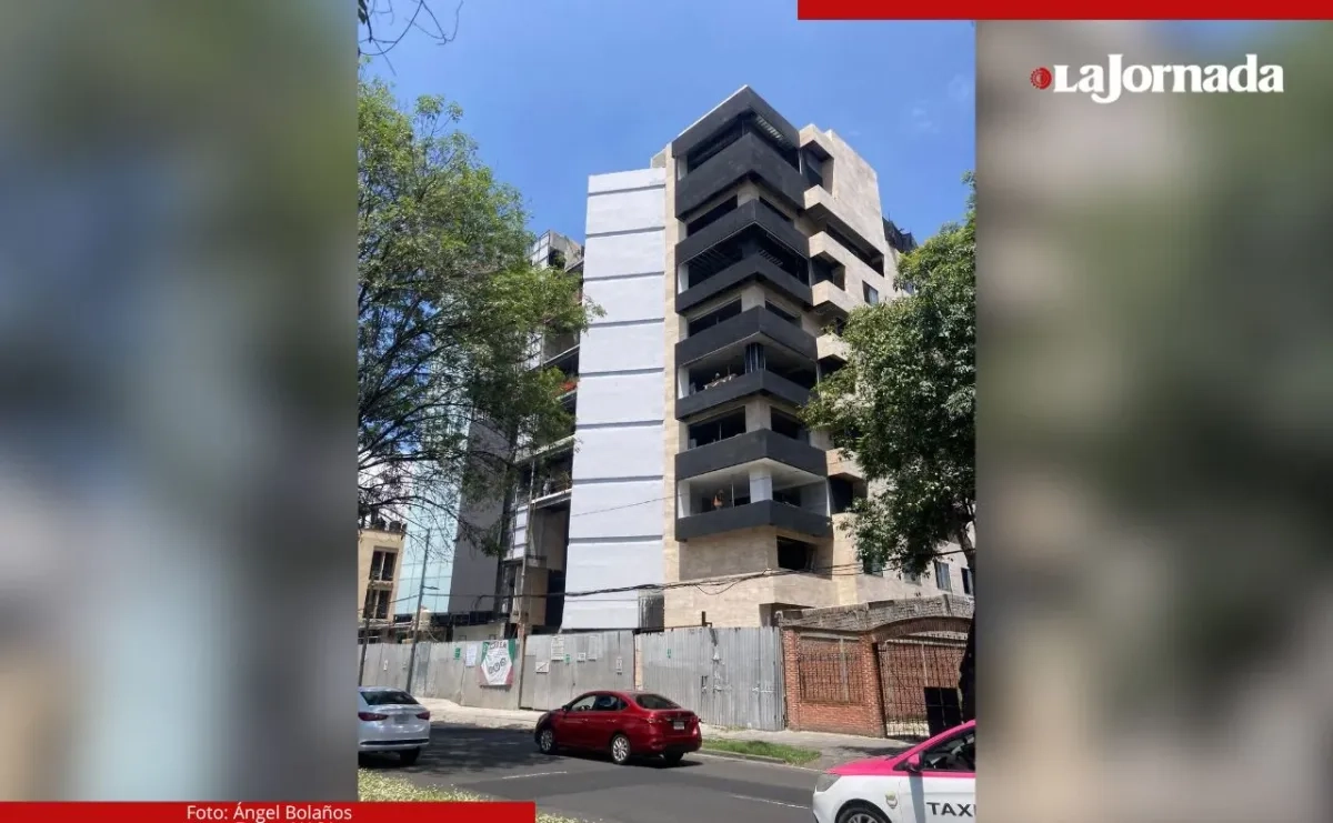 El edificio que será hotel y consumirá mucha agua ha generado preocupación entre los vecinos. Foto 