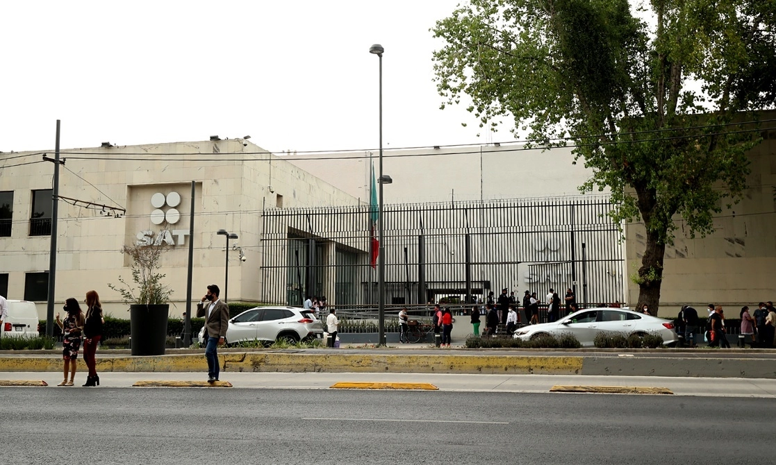Oficinas del SAT en la Ciudad de México. Foto María Luisa Severiano / Archivo