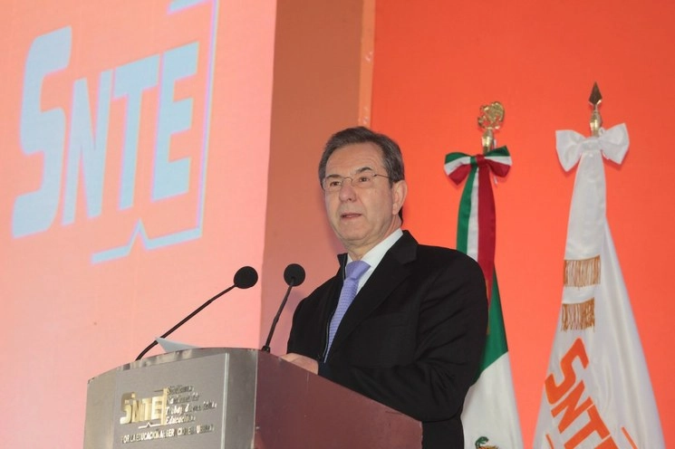 El titular de la SEP, Esteban Moctezuma, durante la inauguración del primer Foro Nacional para la transformación Educativa "Caminemos juntos a la nueva escuela mexicana", el 28 de enero de 2020. Foto Notimex