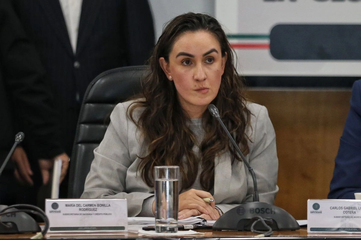 La subsecretaria de Hacienda y Crédito Público, María del Carmen Bonilla, durante su comparecencia ante la Comisión de Hacienda de la Cámara de Diputados. Foto 