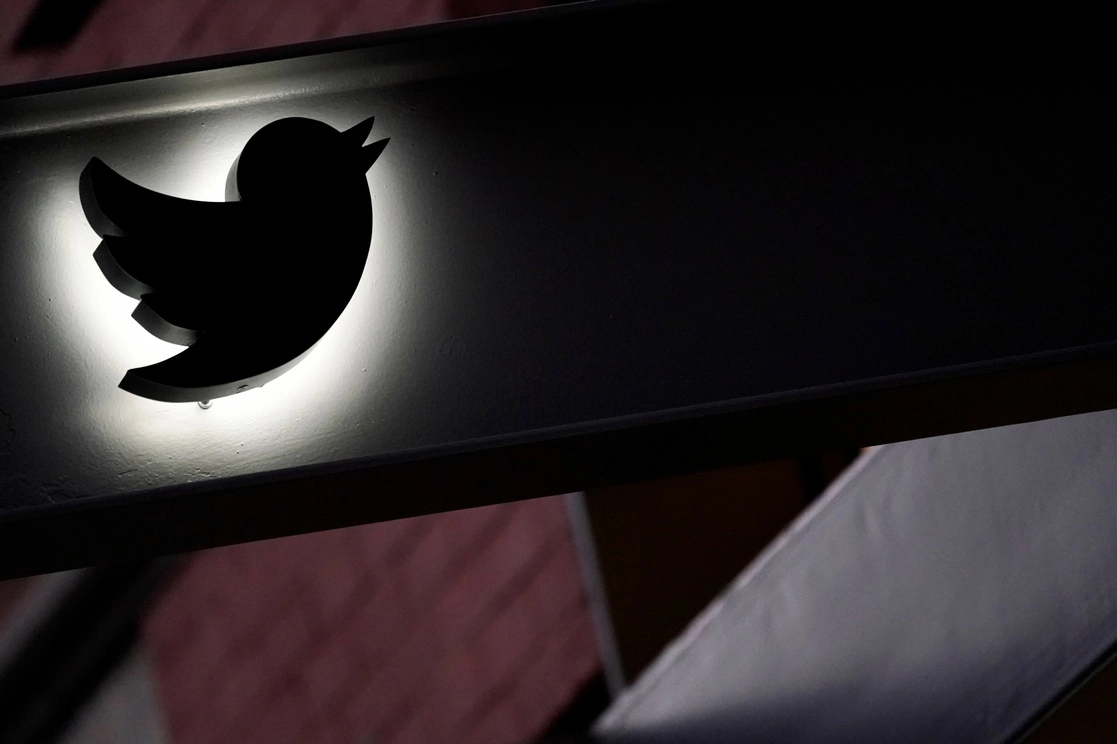 La filtración de e-mails relacionados a cuentas de Twitter expone identidades de críticos de los gobiernos, dijo el investigador de seguridad israelí, Alon Gal. Foto Ap / Archivo